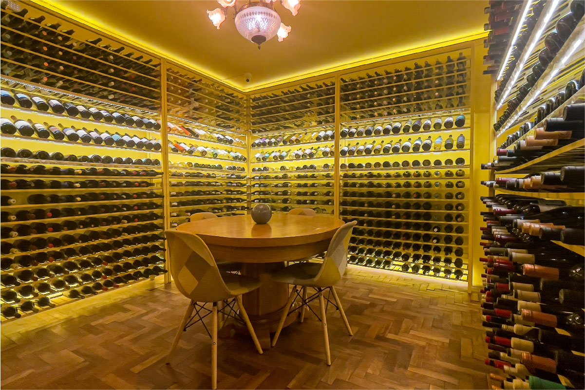 Sala Amarilla - vinoteca - Fans del vino